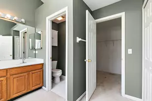 349 Hampton Ct, Crystal Lake, IL 60012 - Photo 17