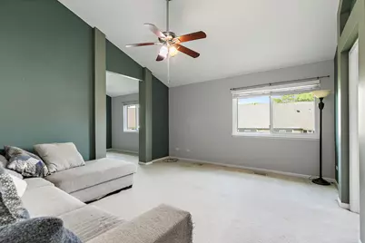 349 Hampton Court, Crystal Lake, IL 60012 - Photo 15