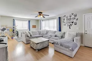 29 S Iowa Ave, Addison, IL 60101 - Photo 5