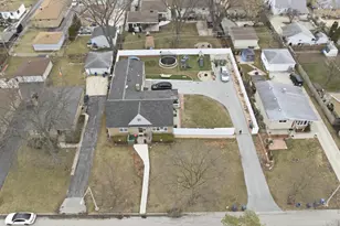 29 S Iowa Ave, Addison, IL 60101 - Photo 27