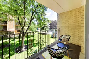 6430 W Belle Plaine Ave, Chicago, IL 60634 - Photo 19