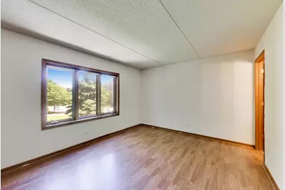 6430 W Belle Plaine Avenue #209, Chicago, IL 60634 - Photo 15