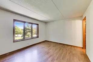 6430 W Belle Plaine Ave, Chicago, IL 60634 - Photo 15