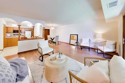 6430 W Belle Plaine Avenue #209, Chicago, IL 60634 - Photo 5