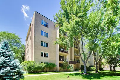 6430 W Belle Plaine Avenue #209, Chicago, IL 60634 - Photo 3