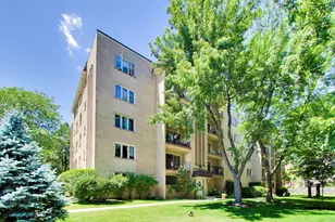 6430 W Belle Plaine Ave, Chicago, IL 60634 - Photo 3