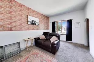 539 W 44th St, Chicago, IL 60609 - Photo 9