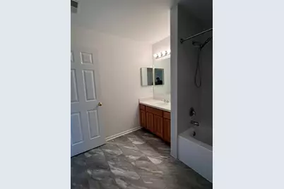 [Address not provided], Carpentersville, IL 60110 - Photo 13