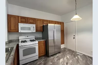 [Address not provided], Carpentersville, IL 60110 - Photo 5