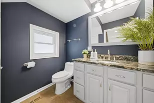 2112 W Superior St, Chicago, IL 60612 - Photo 21