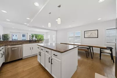 2112 W Superior Street, Chicago, IL 60612 - Photo 13