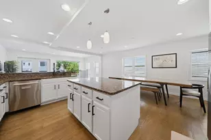 2112 W Superior St, Chicago, IL 60612 - Photo 13