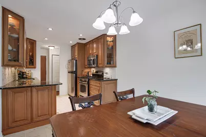 2604 N Windsor Drive #207, Arlington Heights, IL 60004 - Photo 9