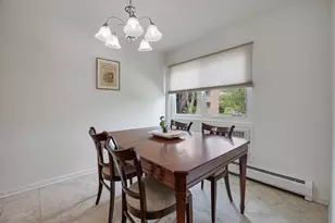 2604 N Windsor Dr, Arlington Heights, IL 60004 - Photo 7