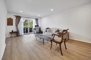 2604 N Windsor Dr, Arlington Heights, IL 60004 - Photo 5