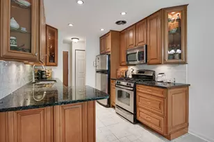 2604 N Windsor Dr, Arlington Heights, IL 60004 - Photo 11