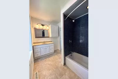 518 N Hugh Street, Plano, IL 60545 - Photo 9