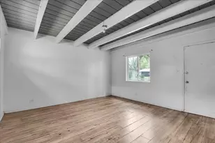 9302 S Rhodes Ave, Chicago, IL 60619 - Photo 13