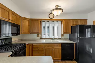 218 Mastodon Dr, Ingleside, IL 60041 - Photo 17
