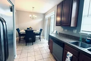 319 Timber Ridge Ct, Joliet, IL 60431 - Photo 5