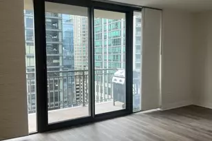 630 N State St, Chicago, IL 60610 - Photo 3