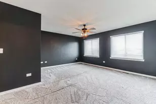 615 Camellia Ave, Aurora, IL 60505 - Photo 11