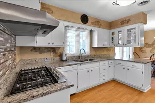 900 Murphy Dr, Joliet, IL 60435 - Photo 11