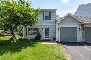 1413 W Split Oak Cir, Round Lake Beach, IL 60073 - Photo 1