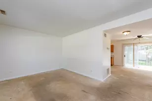 1413 W Split Oak Cir, Round Lake Beach, IL 60073 - Photo 3