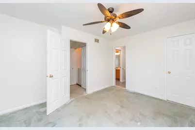 1413 W Split Oak Circle, Round Lake Beach, IL 60073 - Photo 21