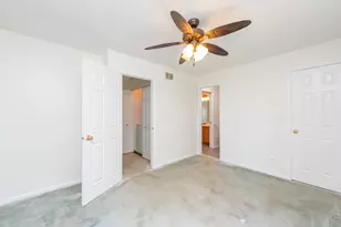 1413 W Split Oak Cir, Round Lake Beach, IL 60073 - Photo 21