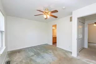1413 W Split Oak Cir, Round Lake Beach, IL 60073 - Photo 17
