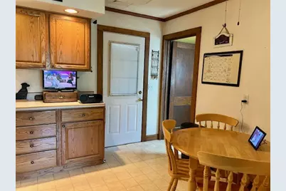 204 E 6th Street, Pecatonica, IL 61063 - Photo 7