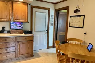 204 E 6th St, Pecatonica, IL 61063 - Photo 7