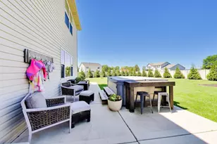 502 Fighting Irish Cir, Manteno, IL 60950 - Photo 21