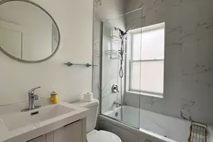 6351 S Evans Ave, Chicago, IL 60637 - Photo 9