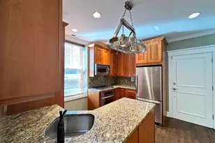 3614 N Bosworth Ave, Chicago, IL 60613 - Photo 3