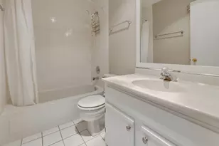 332 Park Ridge Ln, Aurora, IL 60504 - Photo 23