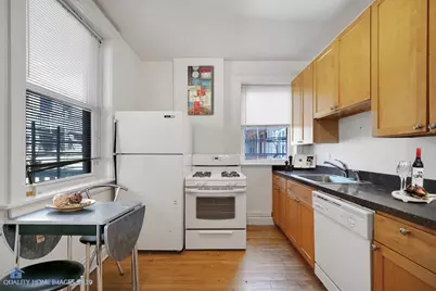 2774 N Kenmore Avenue #3, Chicago, IL 60614 - Photo 3