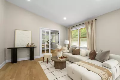 752 N Brookdale Drive, Schaumburg, IL 60194 - Photo 5