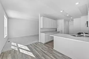 8526 Stillwater Rd, Wonder Lake, IL 60097 - Photo 3