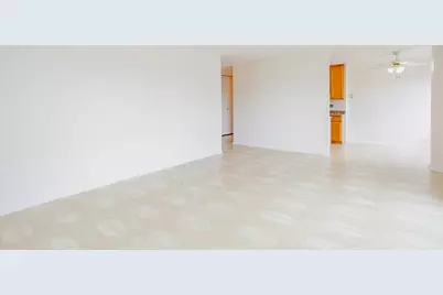 7033 N Kedzie Avenue #303, Chicago, IL 60645 - Photo 7