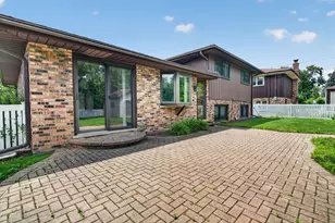8118 Gladys Ln, Palos Hills, IL 60465 - Photo 31