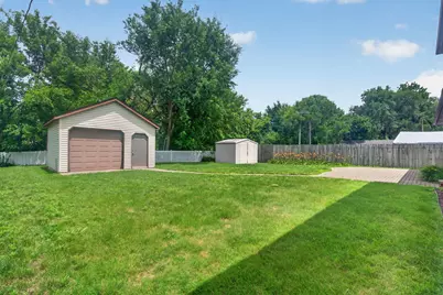 8118 Gladys Lane, Palos Hills, IL 60465 - Photo 27