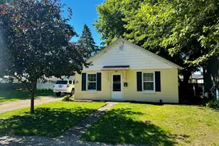 306 W Lasalle St, Princeton, IL 61356 - Photo 1