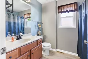 2590 Sheridan Grove Dr, Rockford, IL 61109 - Photo 15