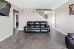 2590 Sheridan Grove Dr, Rockford, IL 61109 - Photo 5