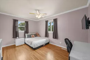 638 Sussex Ln, Crystal Lake, IL 60014 - Photo 7
