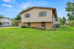 638 Sussex Ln, Crystal Lake, IL 60014 - Photo 33