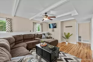 638 Sussex Ln, Crystal Lake, IL 60014 - Photo 19
